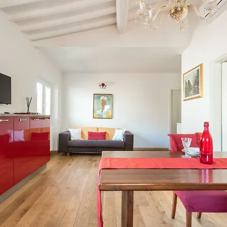 Lovewknds - Topfloor With Duomo View * Florence