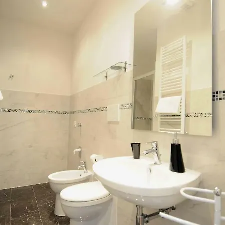 Апартаменты Lovewknds - Topfloor With Duomo View *